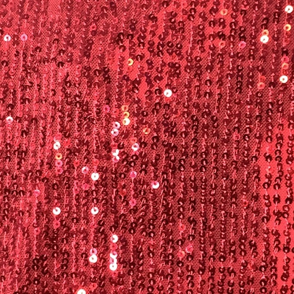 Winey Chicks lined sequin top with elastic sleeves - Picture 3 of 8